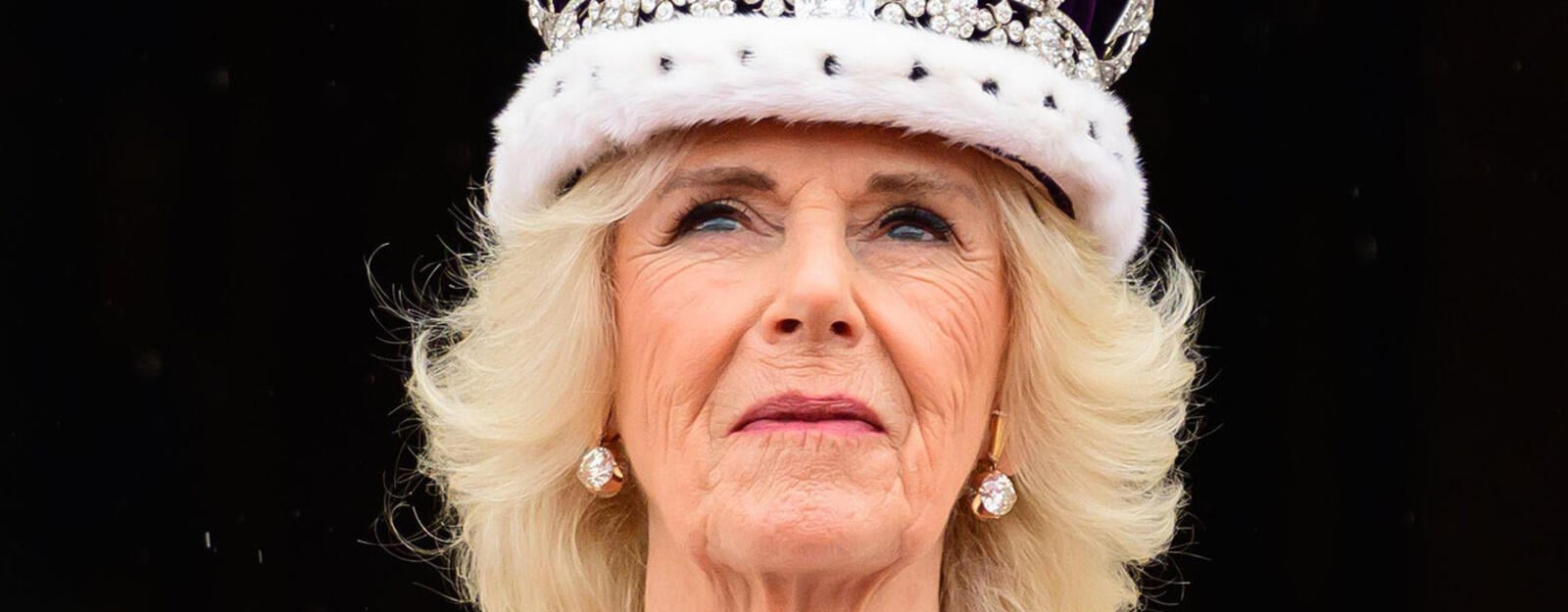 Meaning of Queen consort Word Counter